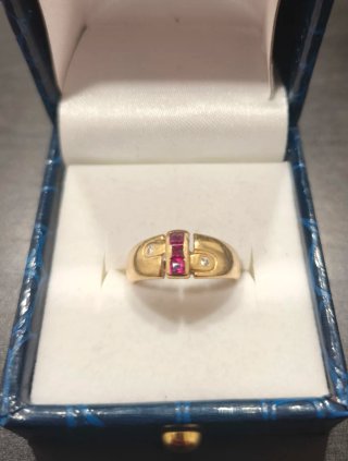 Anillo Oro 18K Rubíes y Diamantes