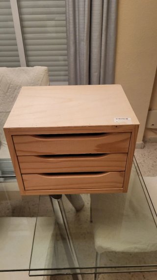 Cajonera de escritorio de madera