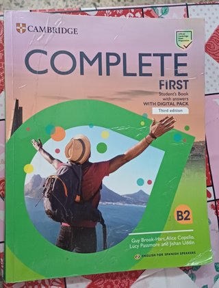 Complete First Student's Book with Answers