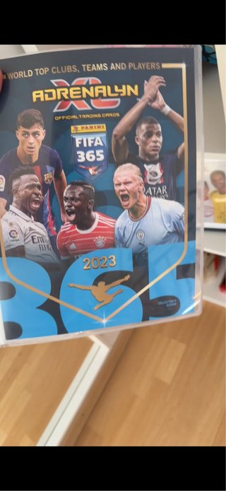 Adrenalyn FIFA 365 2023 Álbum Casi Lleno