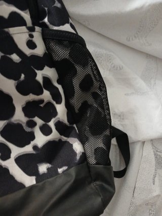 Mochila Nike Animal Print Negra y Blanca
