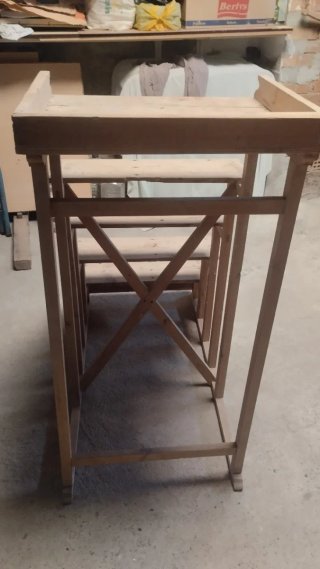 Escalera de madera antigua