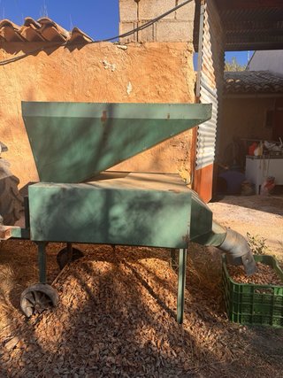 Máquina peladora de almendras 2 rodillos