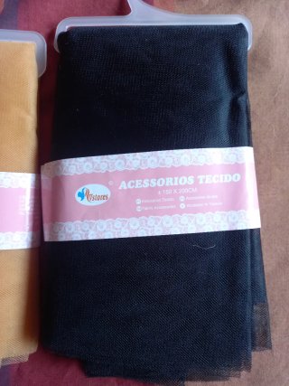 Tul negro y dorado Mysteres