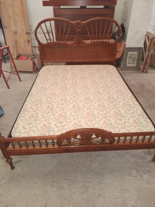 Dormitorio antiguo madera maciza