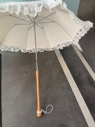 Sombrilla de novia con perlas