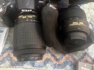 CAMARA NIKON D5000