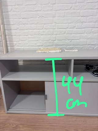 Mueble bajo salón gris