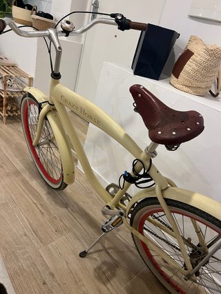 Bicicleta Crazy Horse color crema