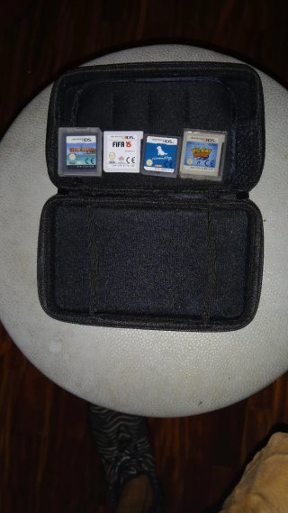 Funda Nintendo 3DS XL + 4 Juegos
