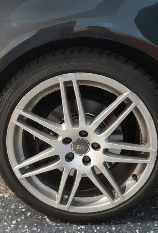 Tapas de buje Audi 61mm gris (4 unidades)