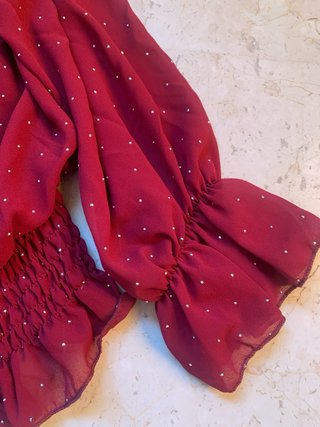 Blusa burdeos volantes plumeti talla única