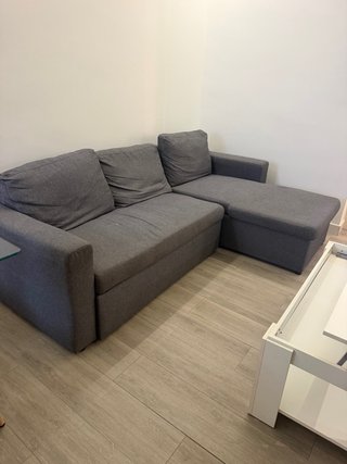 Regalo sofá cama con manchas