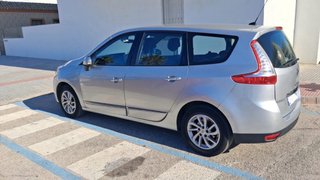 Renault Grand Scenic 2013