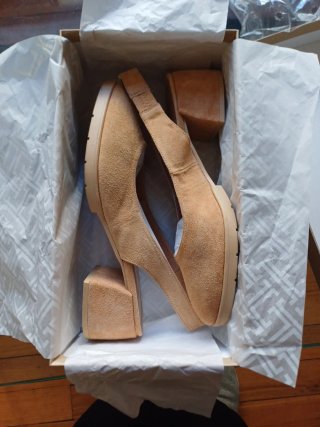 Zapatos Latouche Beige Tacón Slingback