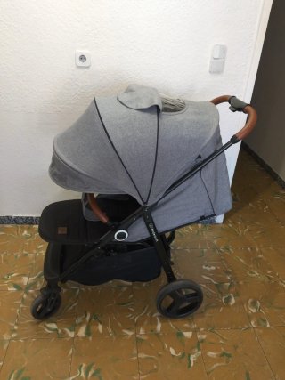 Carrito de paseo Kinderkraft gris