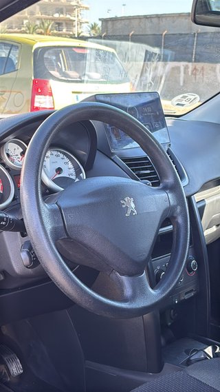 Peugeot 207 2011