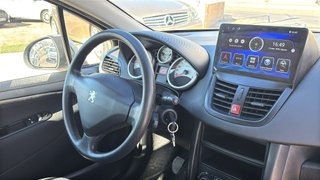 Peugeot 207 2011