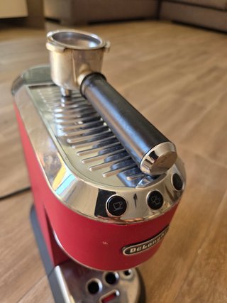 Cafetera DeLonghi Roja