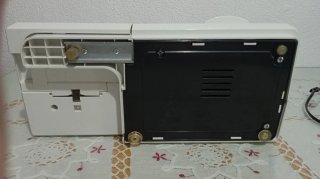 Máquina de coser SilverCrest 8750