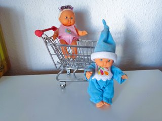 Lote 2 Bebés + Carrito Compra