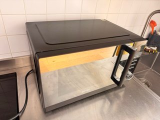 Microondas KOENIC 23L Grill