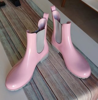 Botas de agua rosas