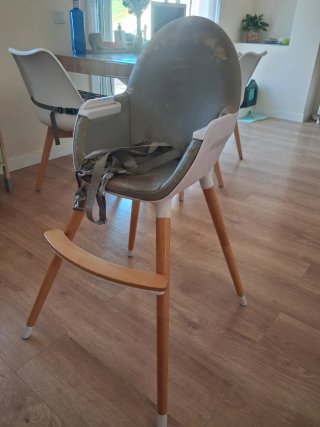 Trona bebé madera y plástico