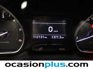 Peugeot 2008 BlueHDi 100 Style 73 kW (100 CV)