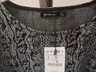 Stradivarius Vestido estampado serpiente Talla L