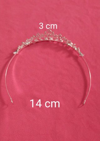Tiara de novia plateada 10€ Diadema las dos 10€
