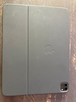 iPad Pro 12.9 M2 256GB + Magic Keyboard