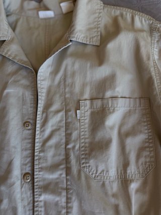 Mono corto Levis beige