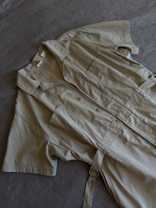Mono corto Levis beige