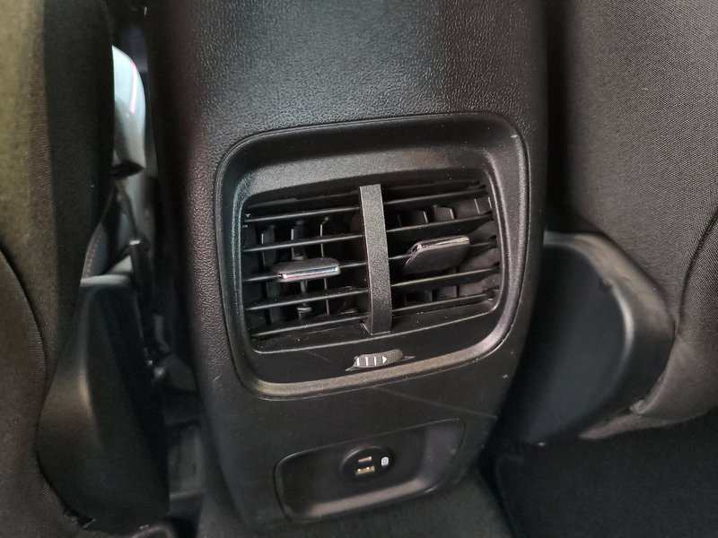 Ford Kuga ST-Line 1.5 EcoBlue 2021, foto 26