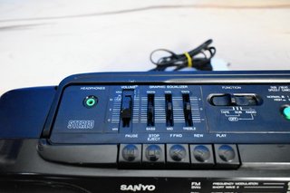 Radio Cassette Sanyo M-W719K Años 80