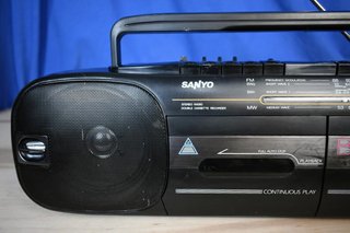 Radio Cassette Sanyo M-W719K Años 80