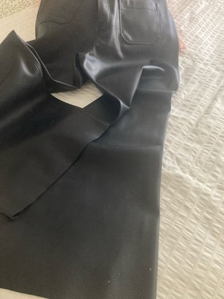 Pantalones Zara efecto piel negros