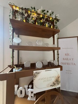 Carrito vintage decorado ideal para eventos