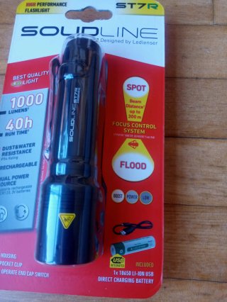 Linterna Ledsenser Solidline ST7R