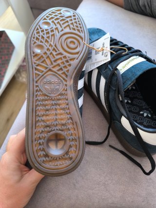 Zapatillas Adidas Spezial Negras y Blancas