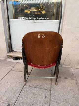 BUTACA DE CINE ANTIGUA