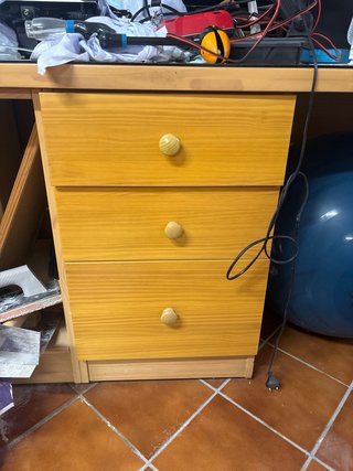Escritorio de madera