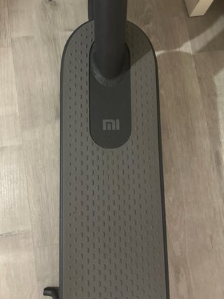Patinete eléctrico negro