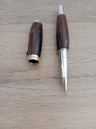 Bolígrafo Rollerball Madera Noble Artesanal
