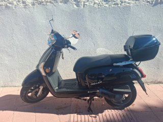 Kymco Like 50 Scooter Negra