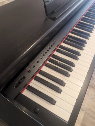 Piano Digital Yamaha Clavinova CLP-123