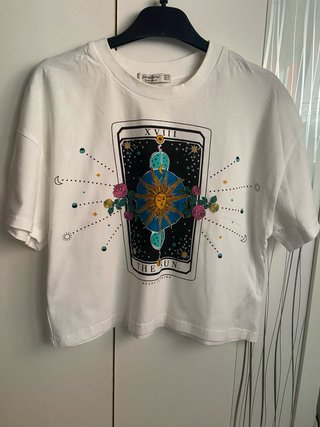 Camiseta Stradivarius Tarot Sol Talla XS