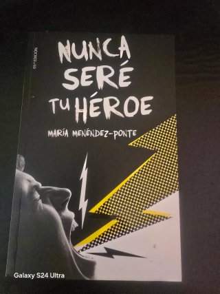 Nunca seré tu héroe