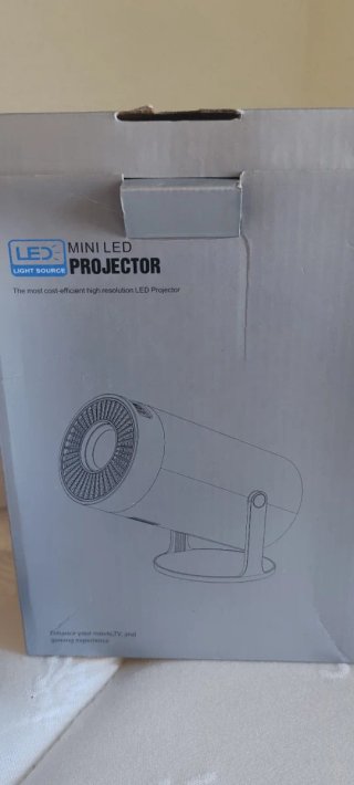 Mini Proyector LED Blanco y Negro